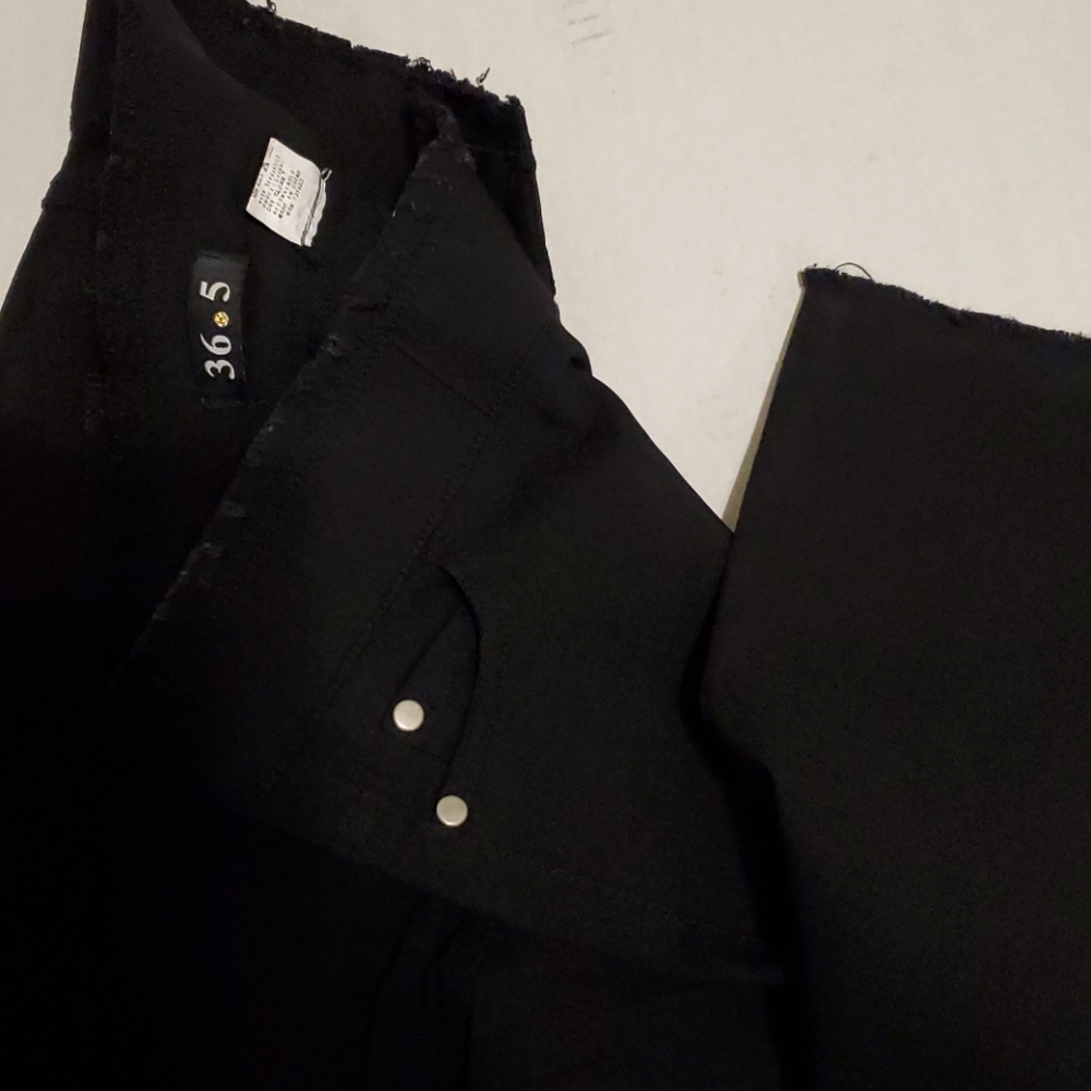 Pants - Picture 4 of 4